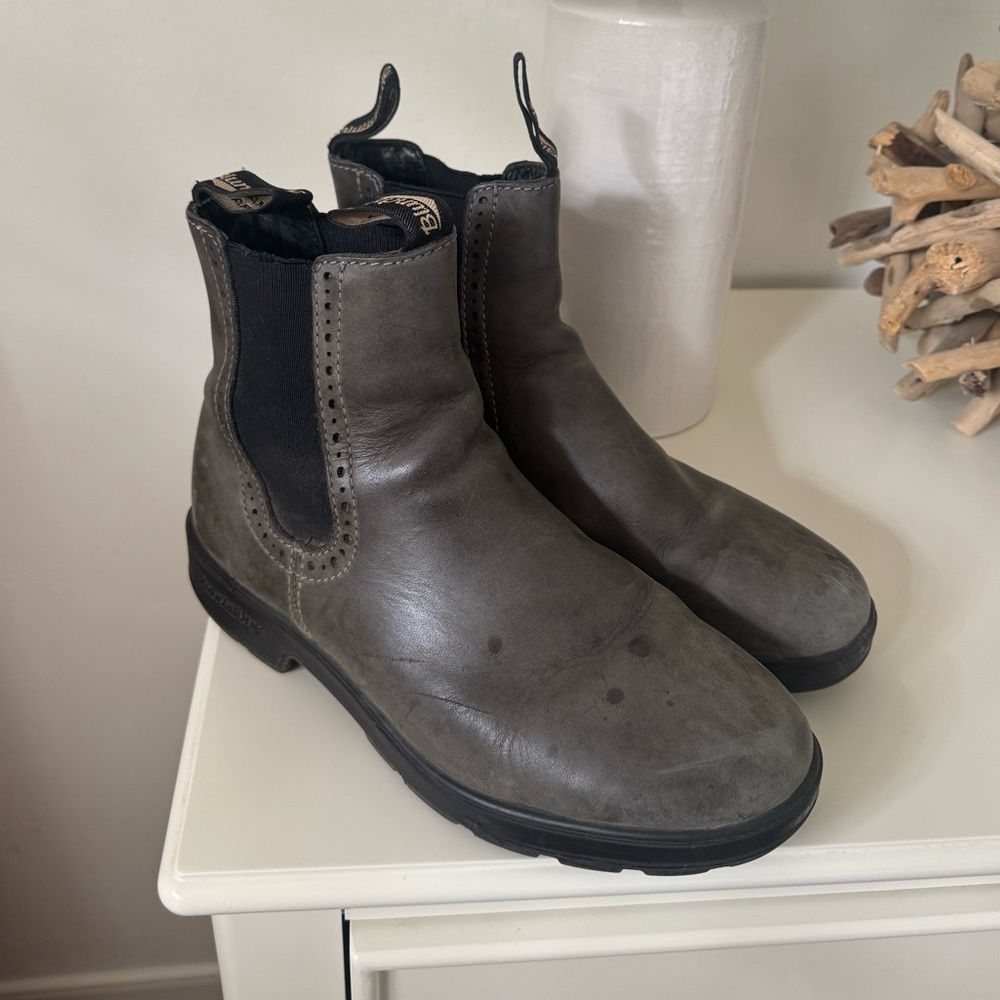Blundstone Boots - Women’s 8